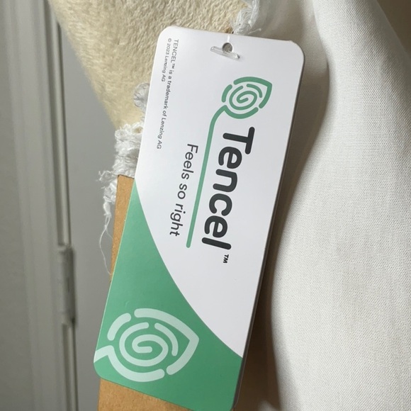 Thread & Supply Fringe Detail Top, XS - Picture 7 of 13